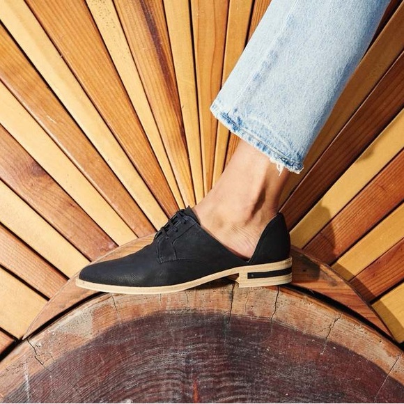 Freda Salvador Wit D’Orsay Suede Oxford Lace Up Loafers - Picture 2 of 14